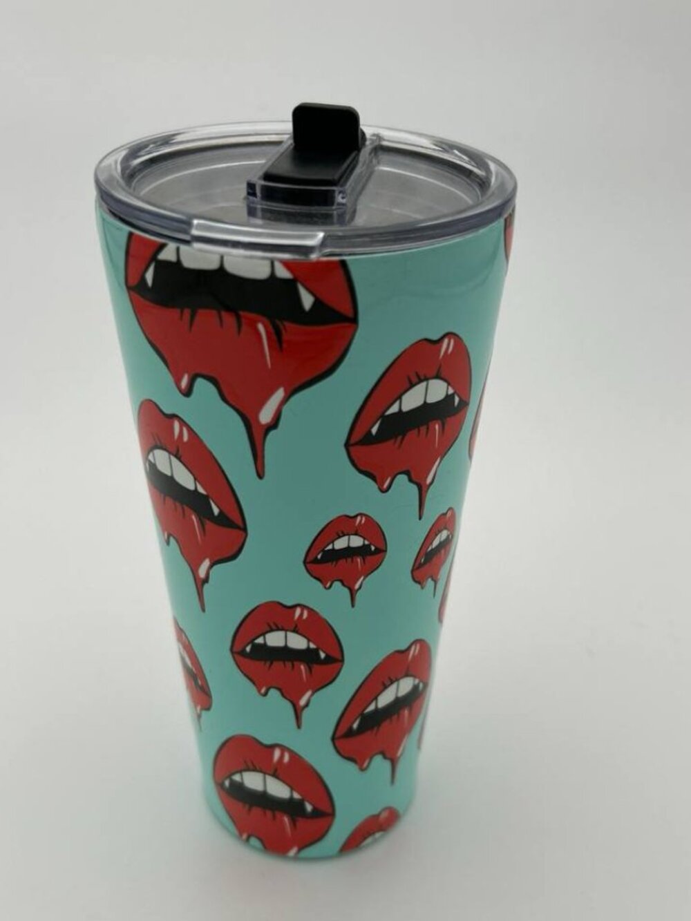oz Tumbler Red Dripping Lips Teal Lid Straw Insulated